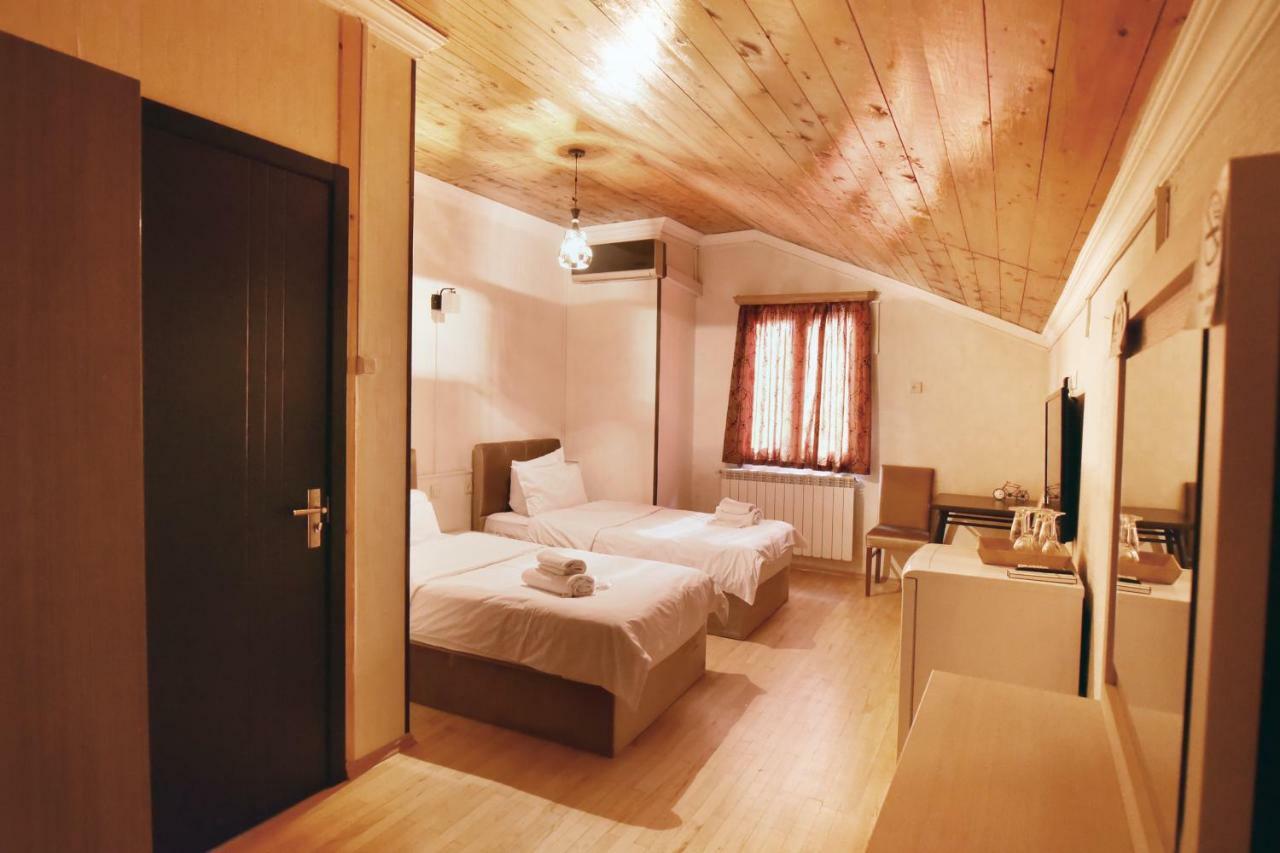 Hirmas Hotel Tbilisi Buitenkant foto