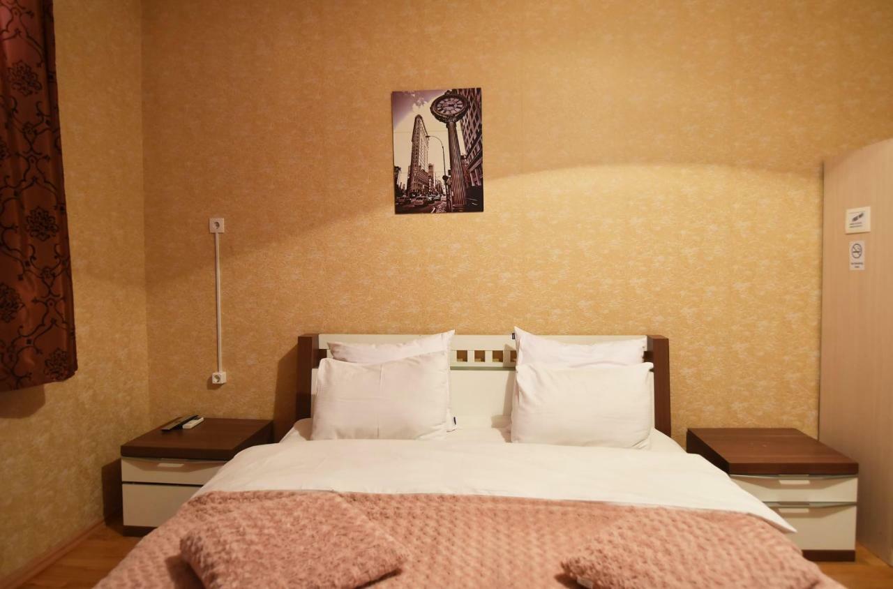 Hirmas Hotel Tbilisi Buitenkant foto