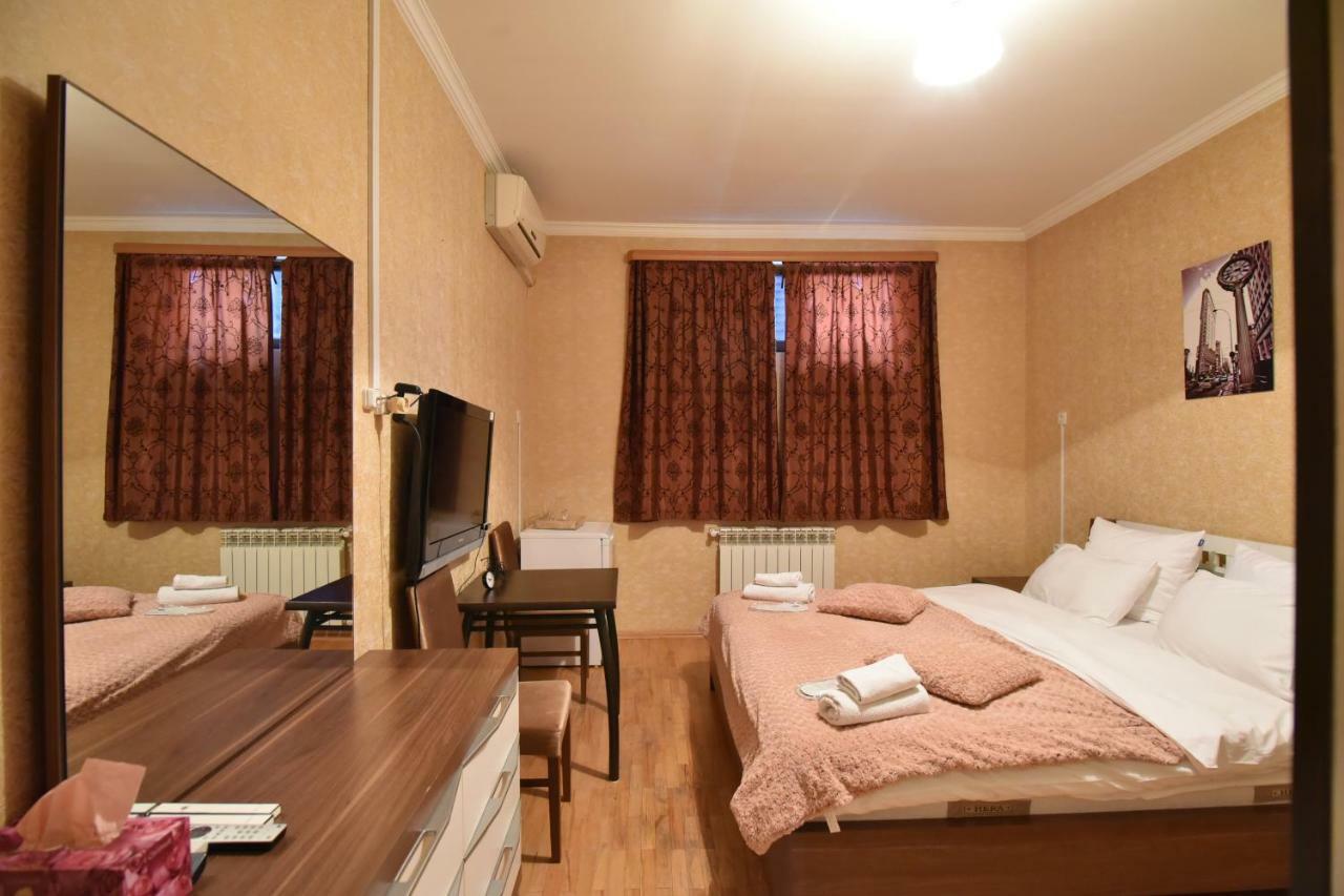 Hirmas Hotel Tbilisi Buitenkant foto