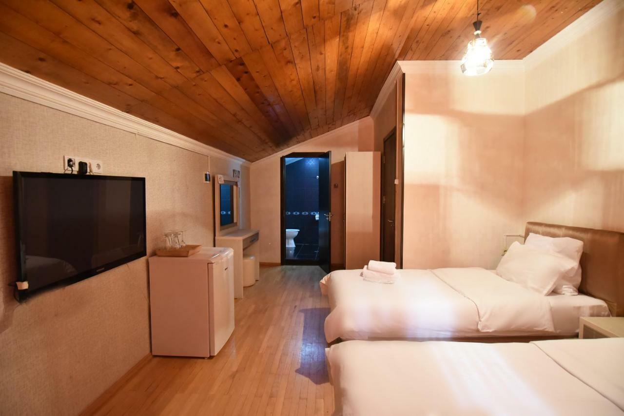 Hirmas Hotel Tbilisi Buitenkant foto